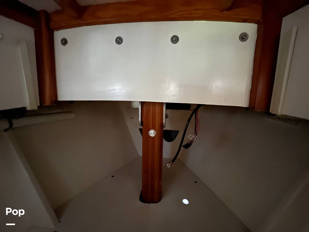 Slide: The Image of Custom Windward 28 2008 - 11436803