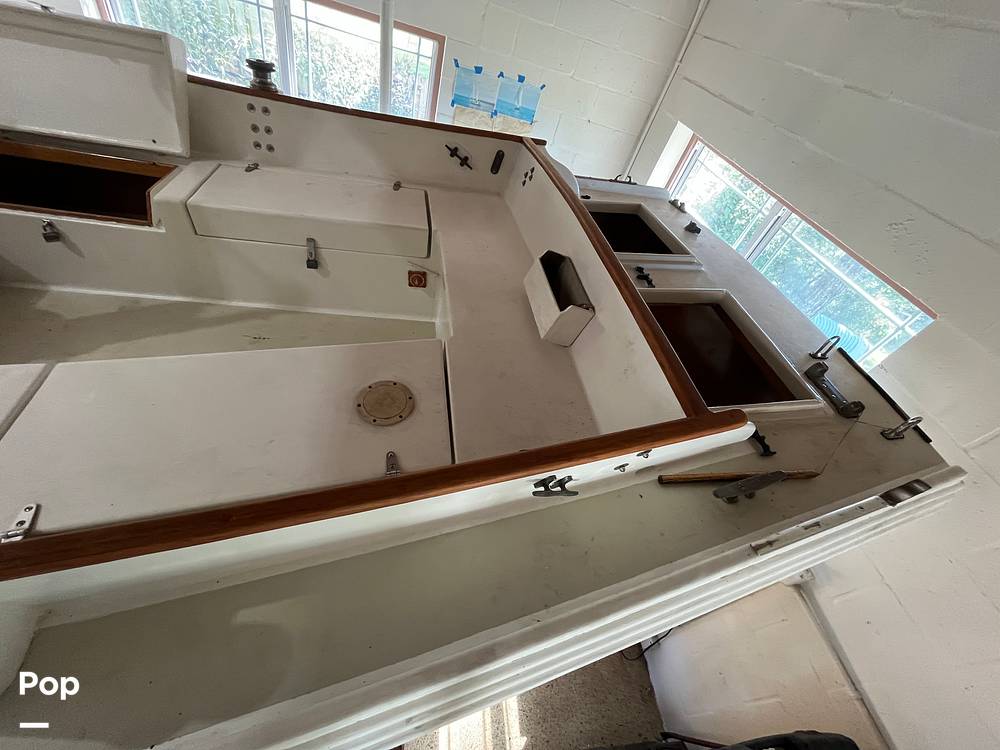 Slide: The Image of Custom Windward 28 2008 - 11436616