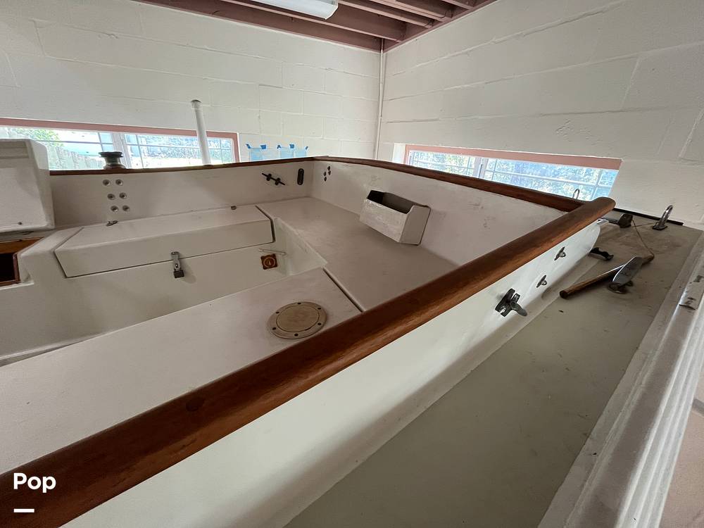 Slide: The Image of Custom Windward 28 2008 - 11436624