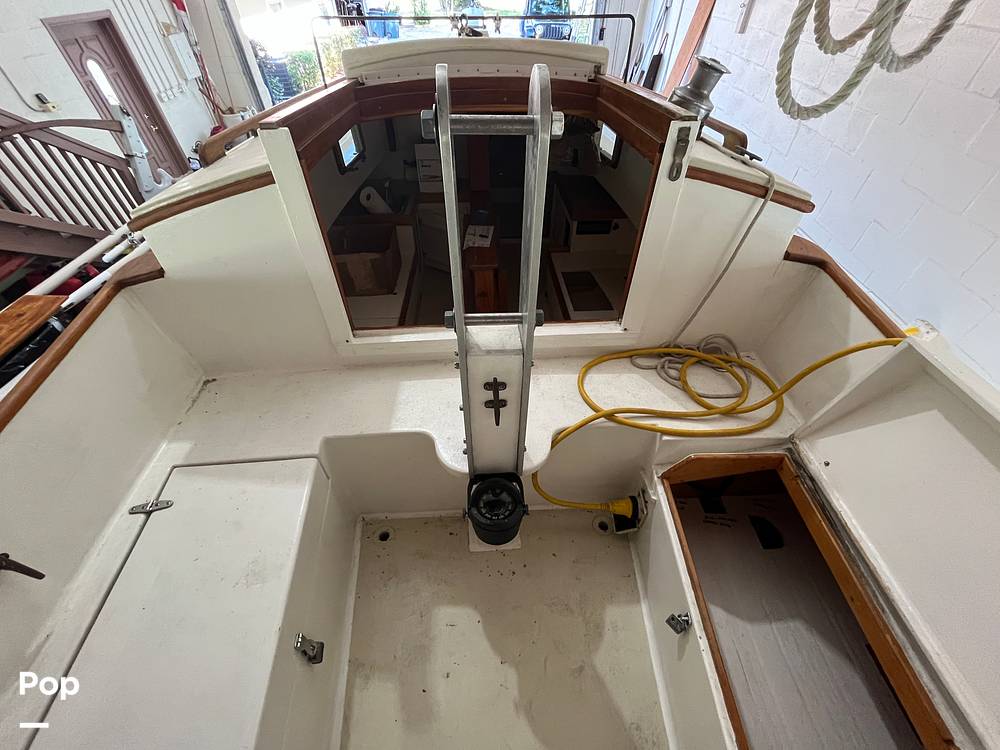 Slide: The Image of Custom Windward 28 2008 - 11436709