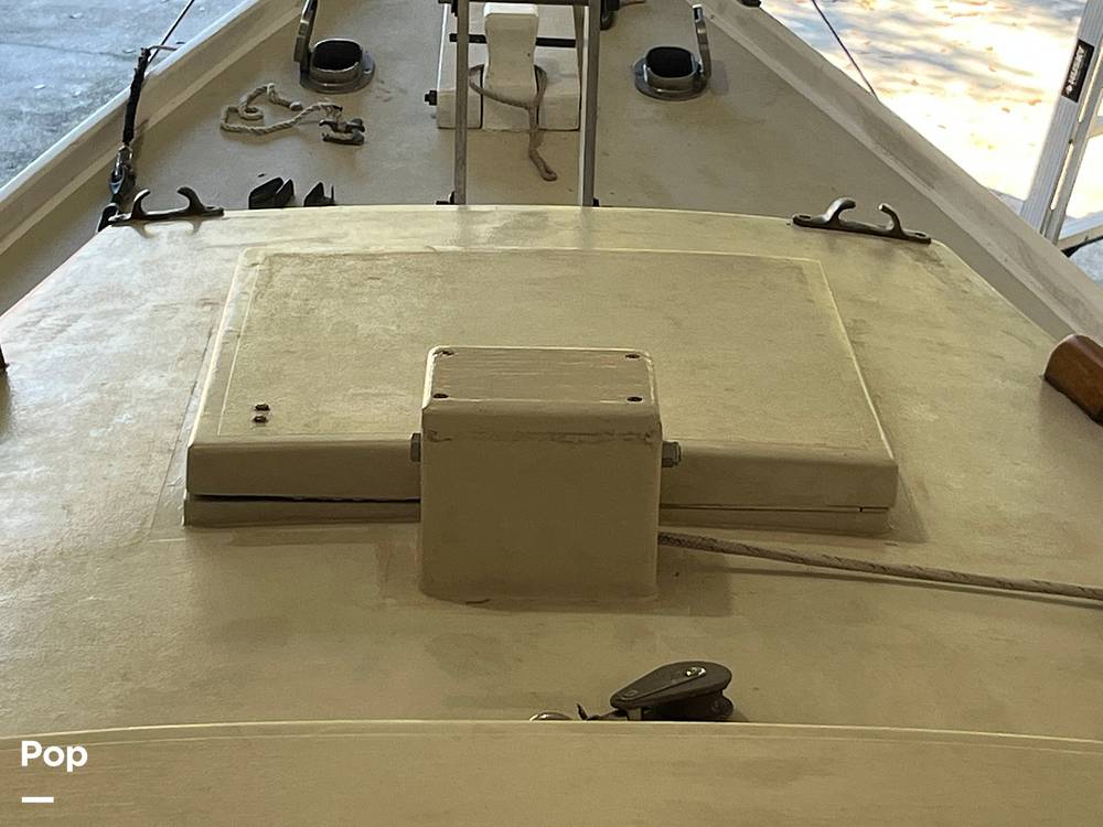Slide: The Image of Custom Windward 28 2008 - 11436721