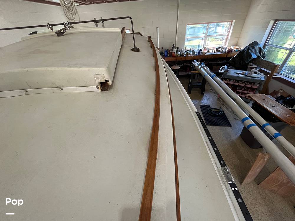 Slide: The Image of Custom Windward 28 2008 - 11436745