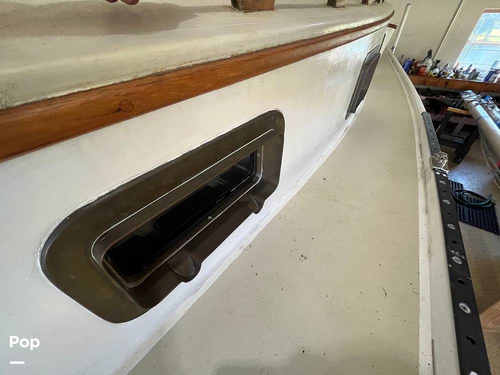 Slide: The Image of Custom Windward 28 2008 - 11436748