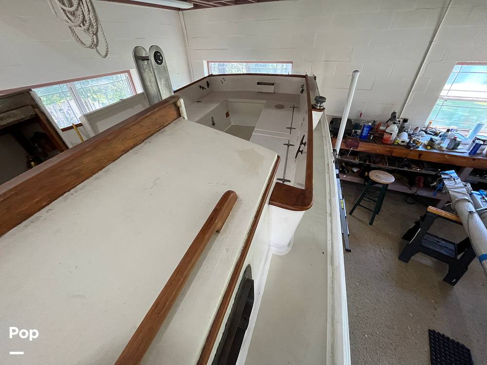 Slide: The Image of Custom Windward 28 2008 - 11436753