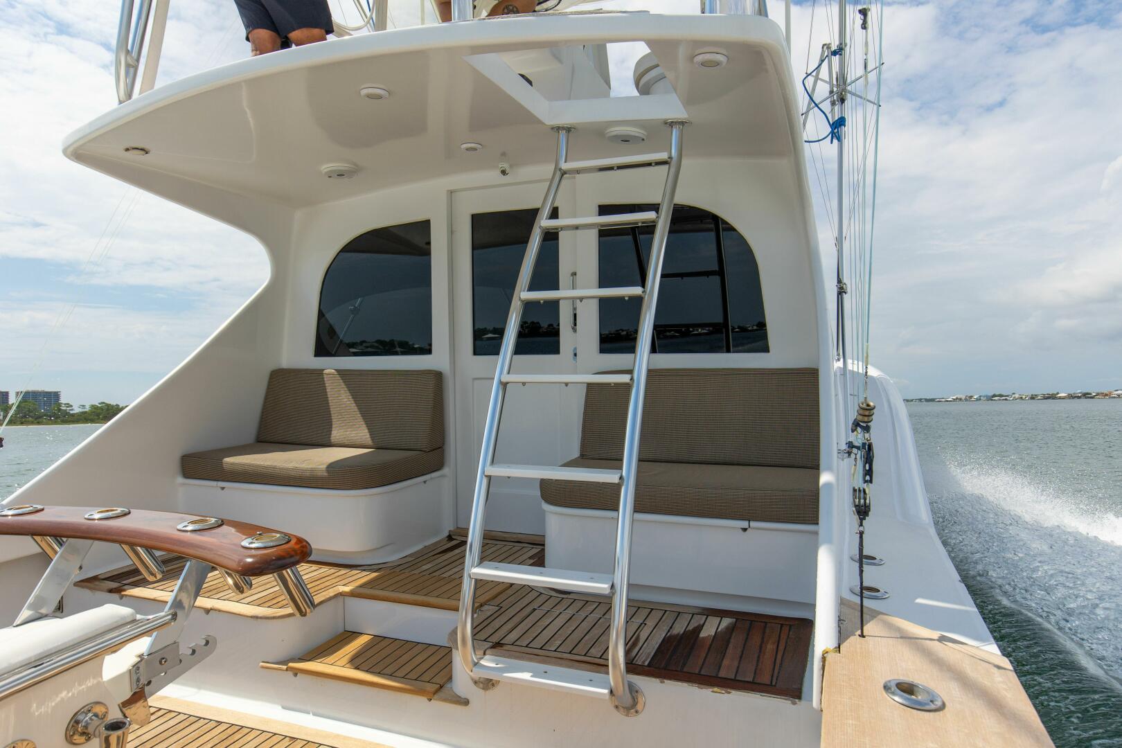 Slide: The Image of 48 ft Custom Carolina 2009 Cockpit - 4688164