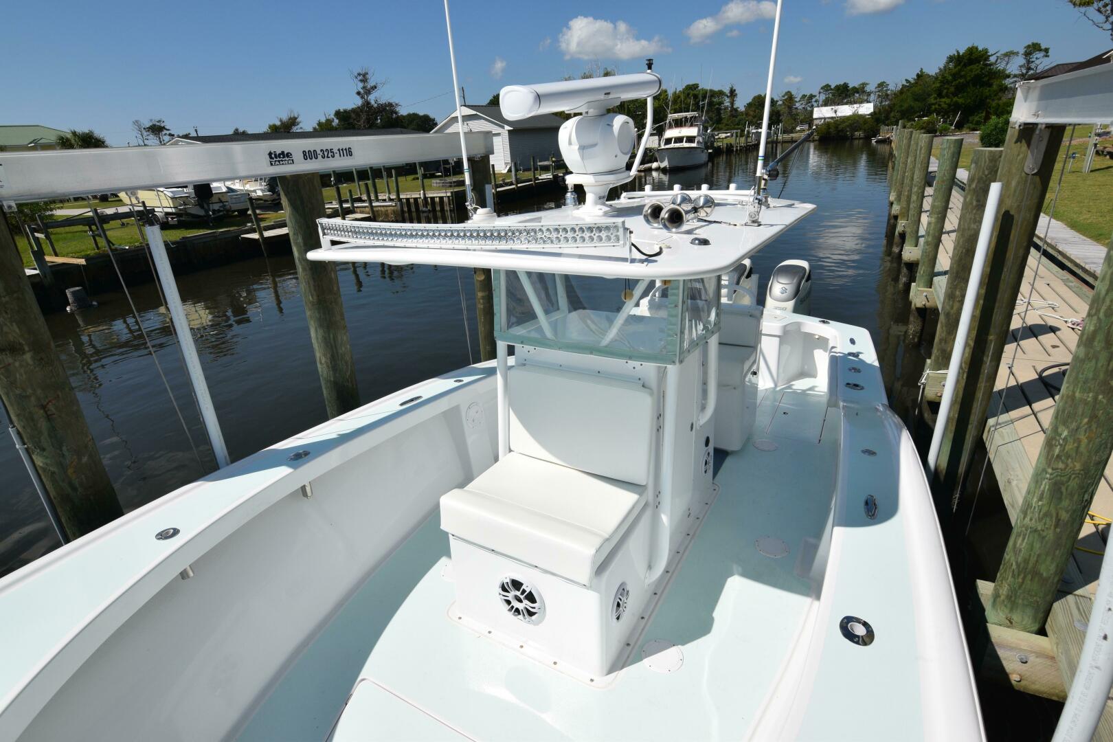 Slide: The Image of Custom Carolina Center Console 2019 - 4935943