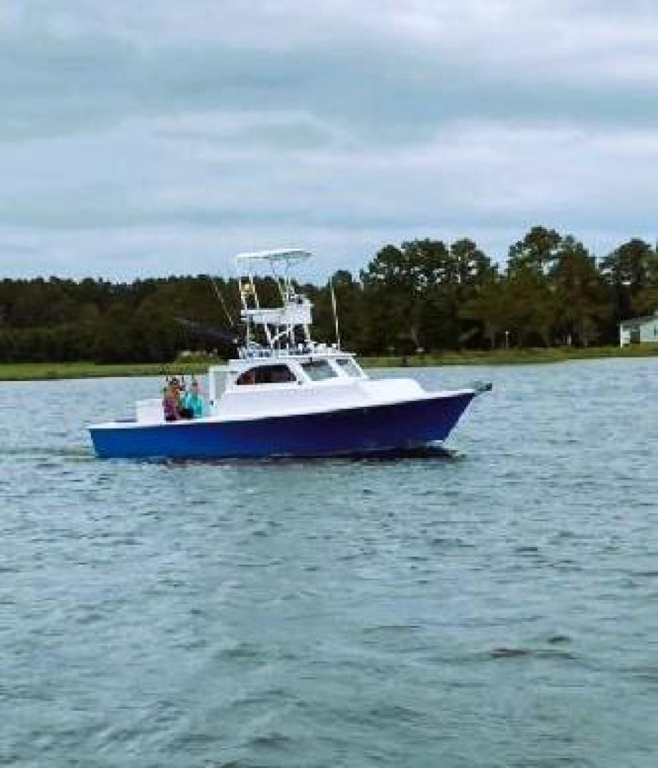 Slide: The Image of 2010 Custom Carolina 25 (2) - 3506014