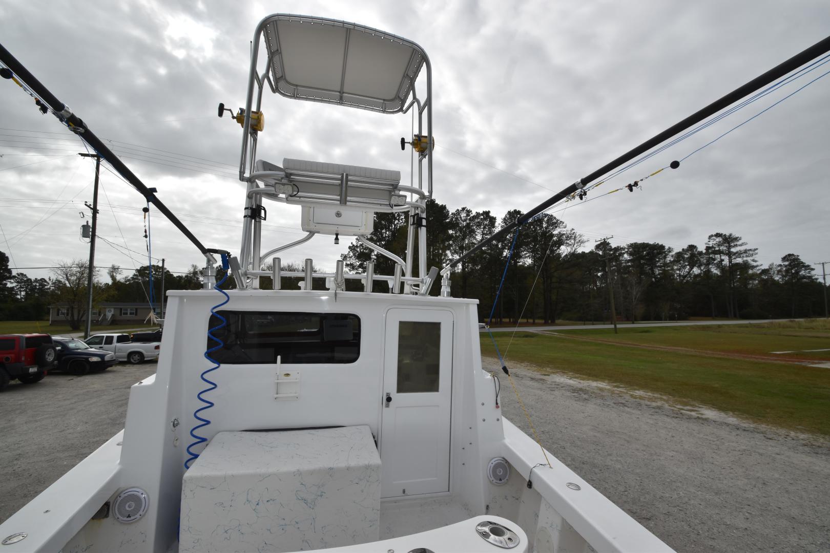 Slide: The Image of 2010 Custom Carolina 25 (15) - 3506045