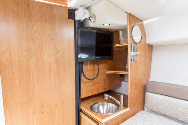 Slide: The Image of Cutwater 24 coupe 2022 - 5