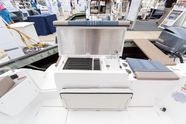Slide: The Image of Cutwater 24 coupe 2022 - 7