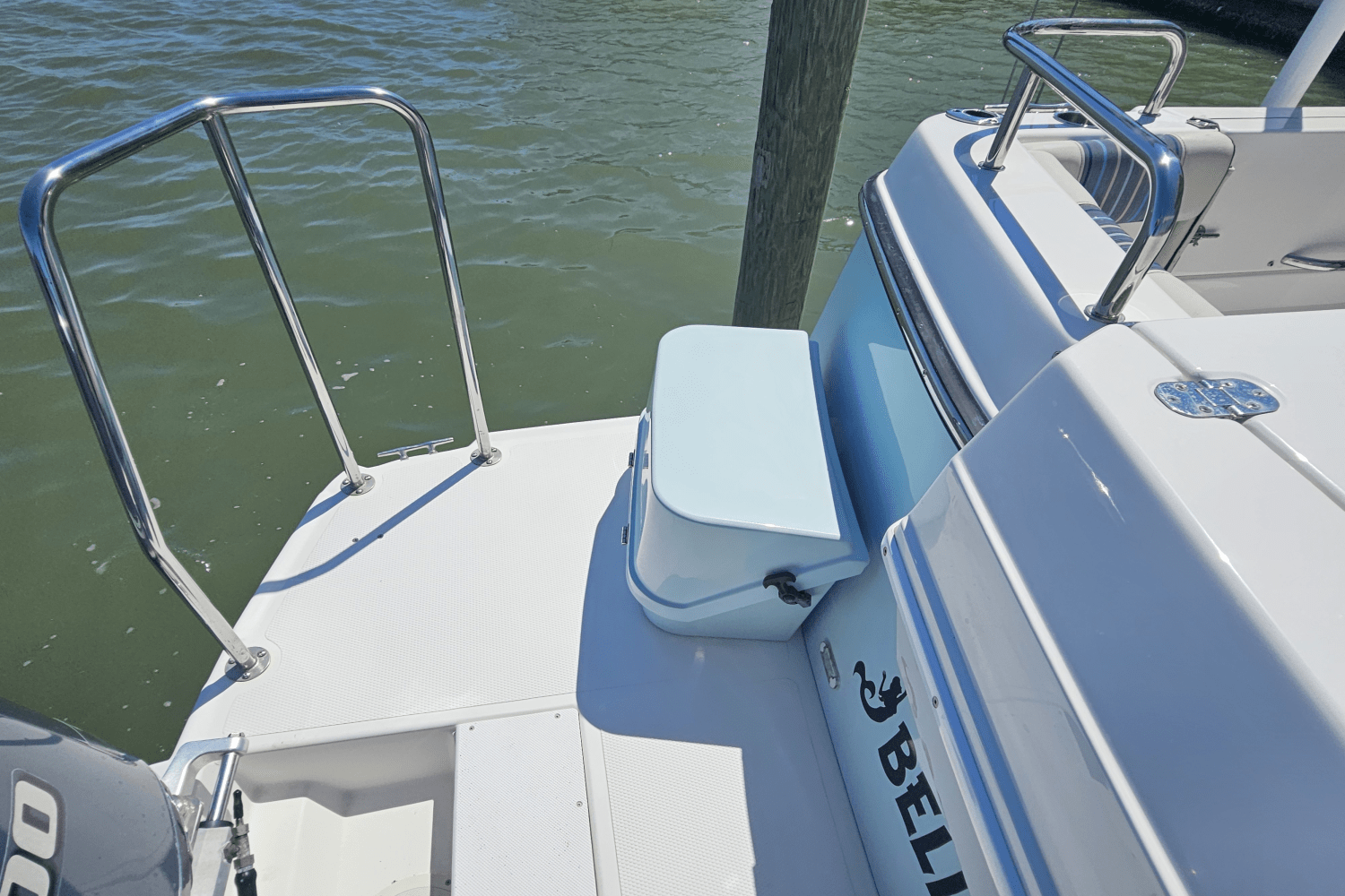 Slide: The Image of Cutwater 302 COUPE 2019 - 11