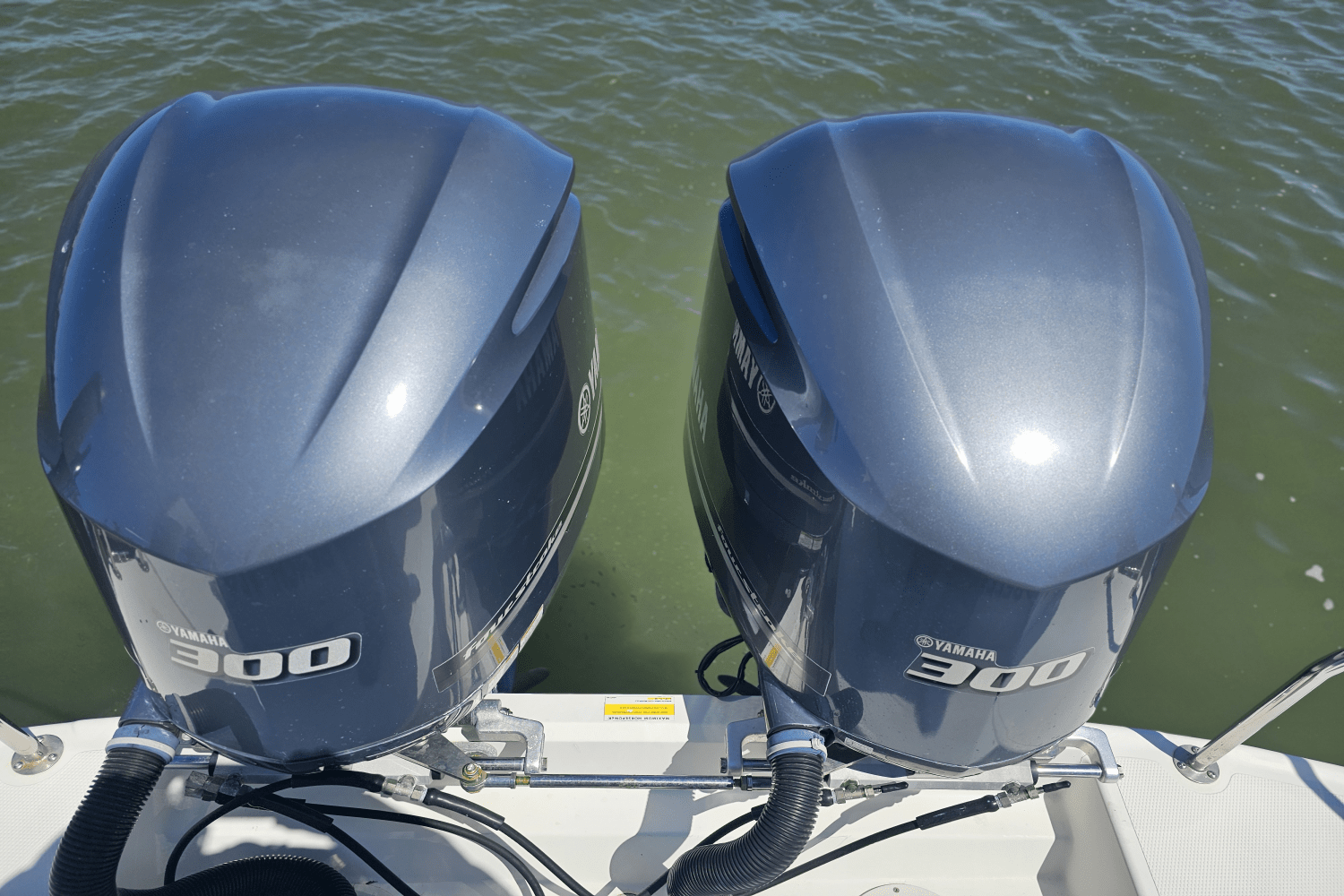 Slide: The Image of Cutwater 302 COUPE 2019 - 12