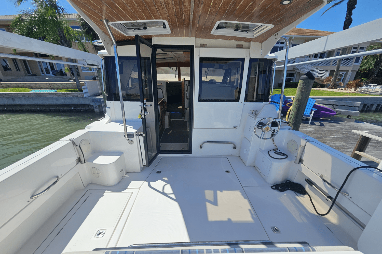 Slide: The Image of Cutwater 302 COUPE 2019 - 14