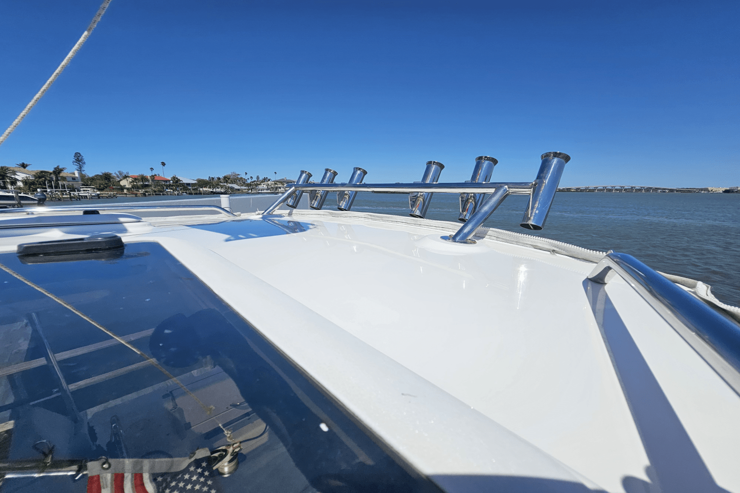 Slide: The Image of Cutwater 302 COUPE 2019 - 21