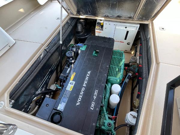 Slide: The Image of Engine compartment of 2016 Cutwater 30 Sedan LE with Volvo Penta D6-435 engine. - 40