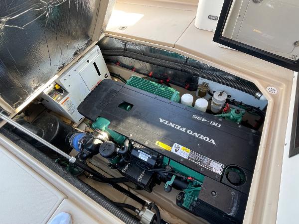 Slide: The Image of Engine compartment of 2016 Cutwater 30 Sedan LE with Volvo Penta D6-435 engine. - 42