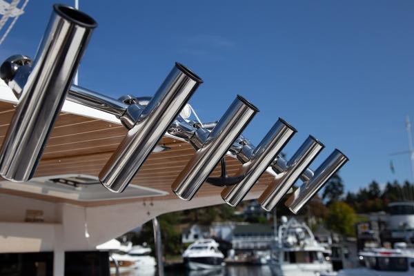 Slide: The Image of Cutwater 32 Coupe 2022 - 5