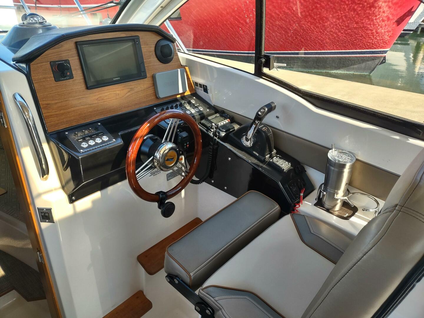 Slide: The Image of Cutwater C-24 Coupe 2021 - 15