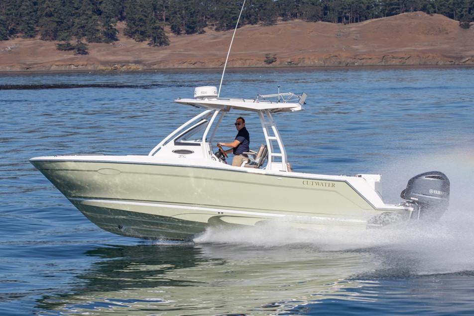 Slide: The Image of Cutwater C-24 CW 2020 - 1