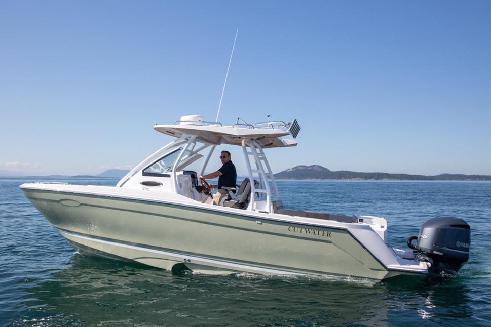 Slide: The Image of Cutwater C-24 CW 2020 - 5