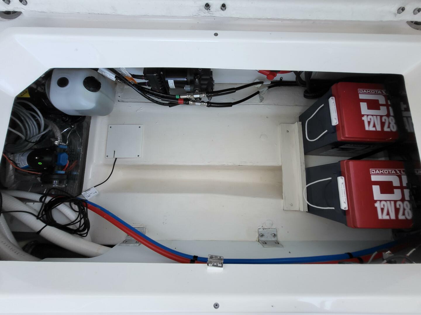 Slide: The Image of Cutwater C-288 Coupe 2023 - 5628430