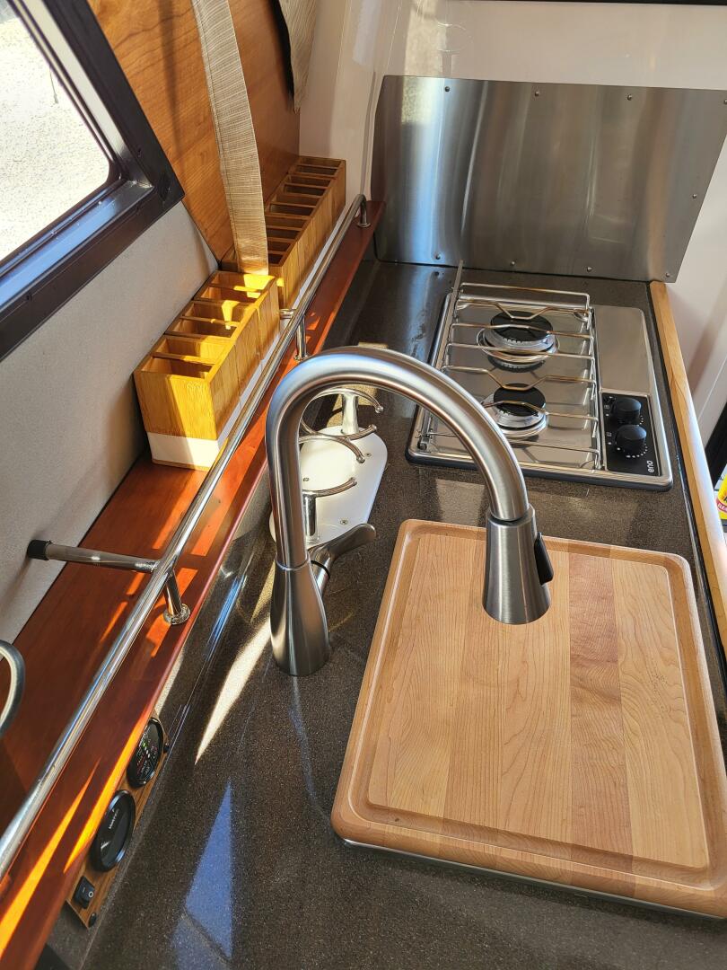 Slide: The Image of Cutwater C-288 Coupe 2023 - 5628435