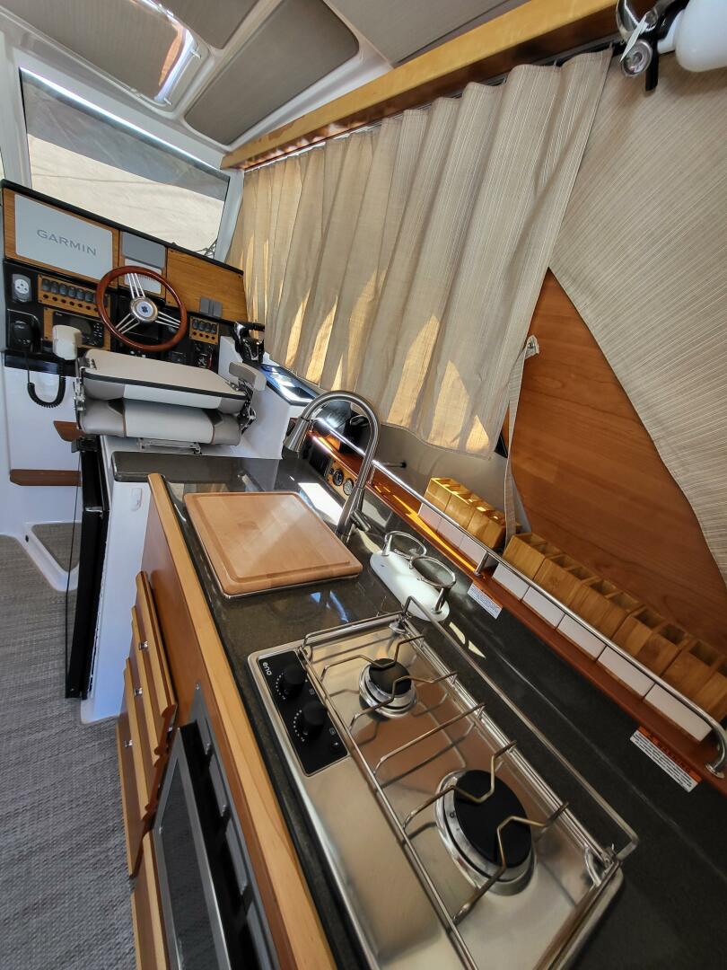 Slide: The Image of Cutwater C-288 Coupe 2023 - 5628445