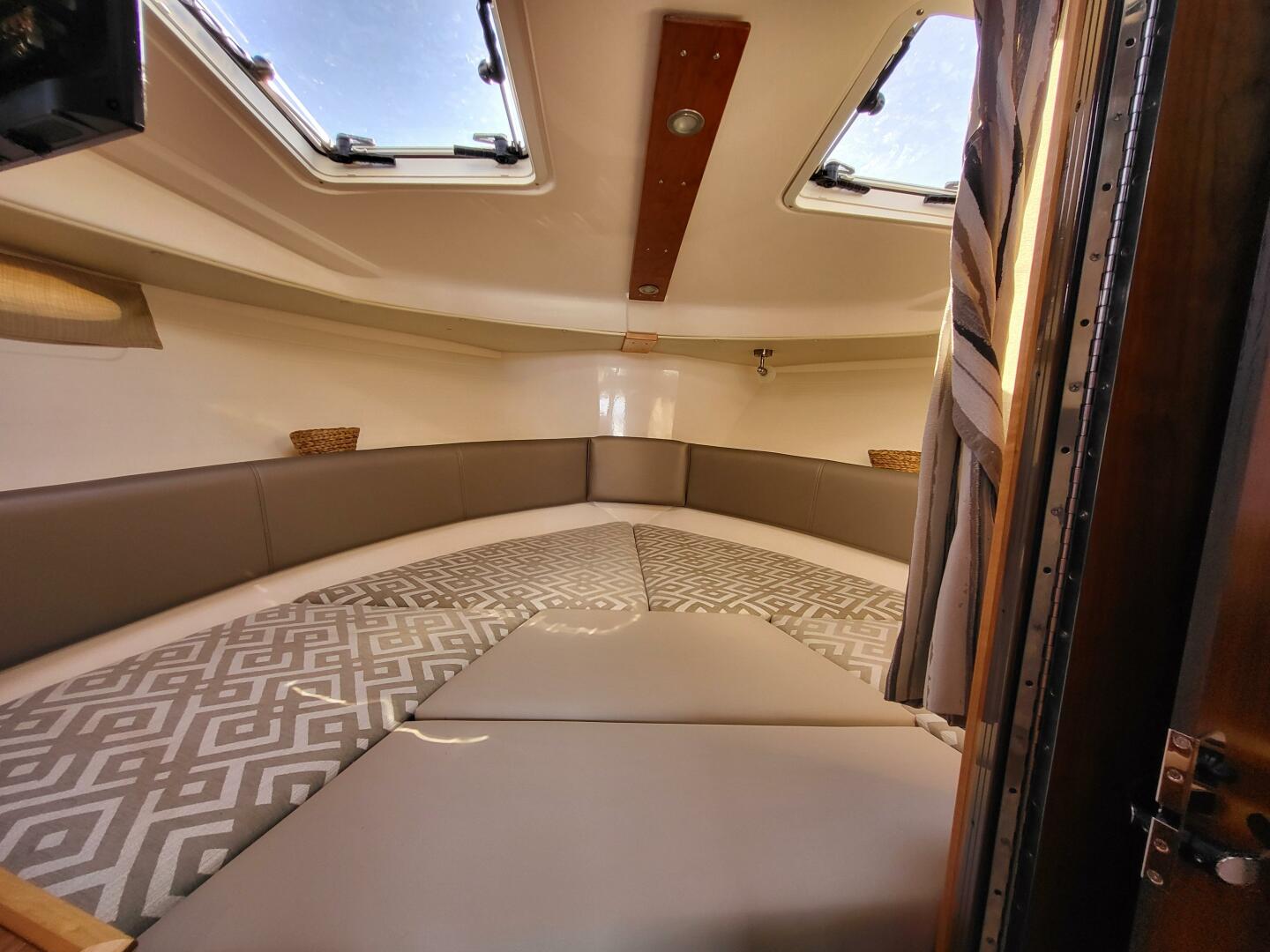 Slide: The Image of Cutwater C-288 Coupe 2023 - 5628447