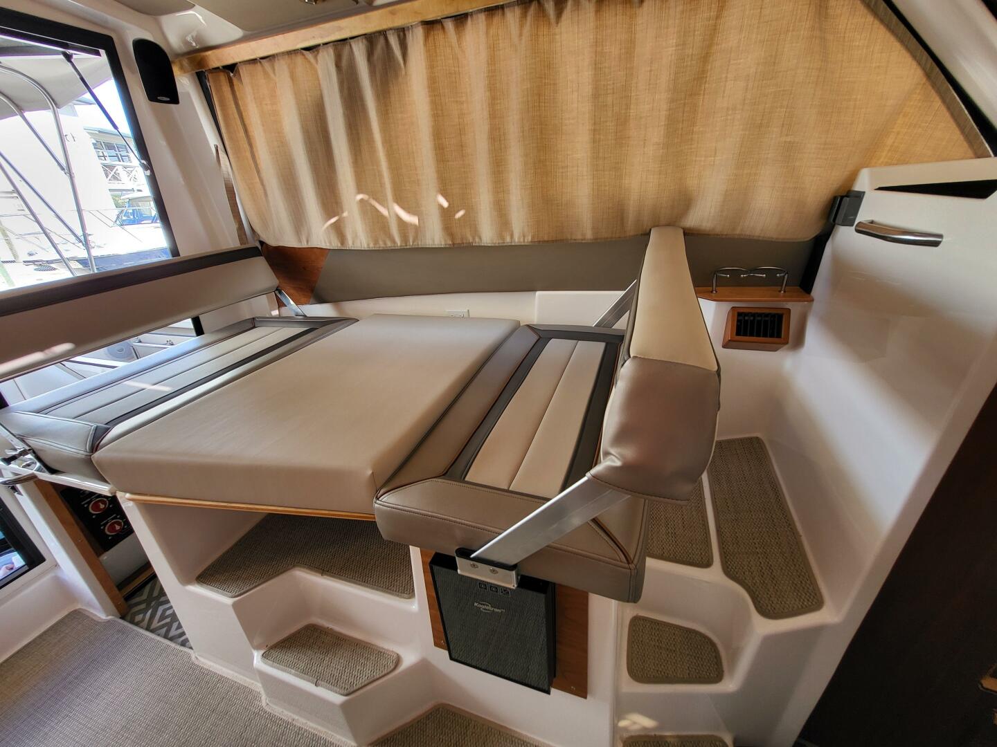 Slide: The Image of Cutwater C-288 Coupe 2023 - 5628472