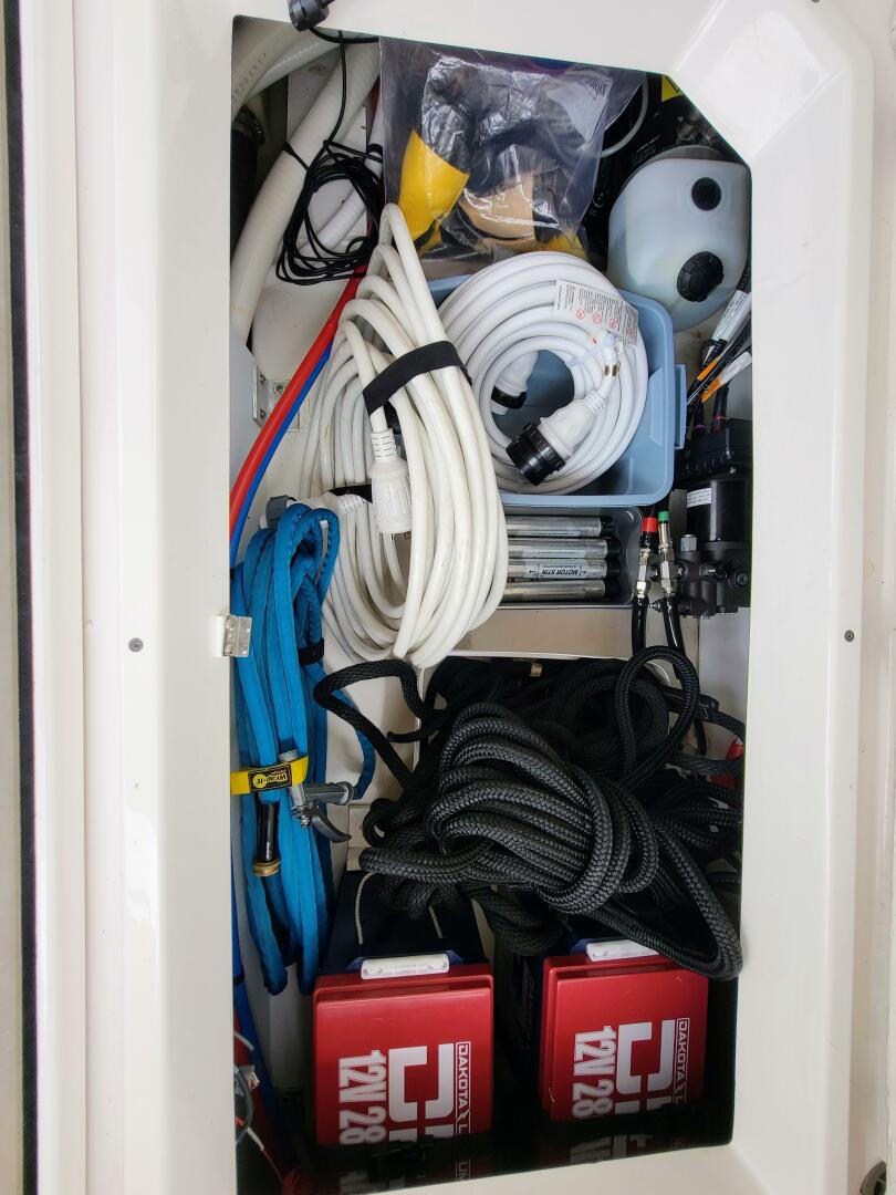 Slide: The Image of Cutwater C-288 Coupe 2023 - 5628474