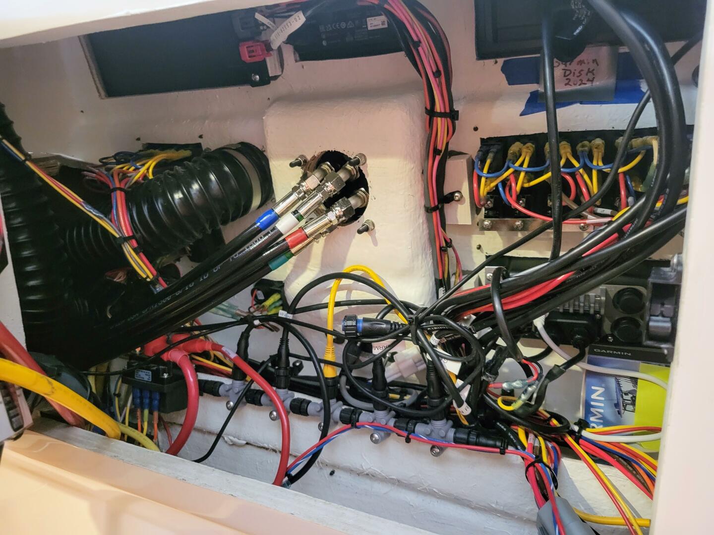 Slide: The Image of Cutwater C-288 Coupe 2023 - 5628483