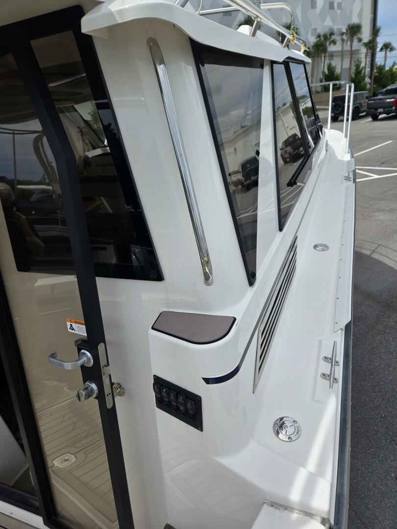 Slide: The Image of Cutwater C-288 Coupe 2023 - 5628489