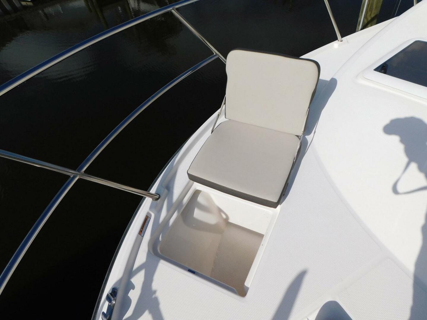 Slide: The Image of Cutwater C-30 Sedan 2022 - 4541396