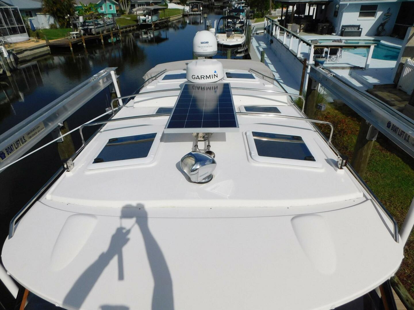 Slide: The Image of Cutwater C-30 Sedan 2022 - 4541400