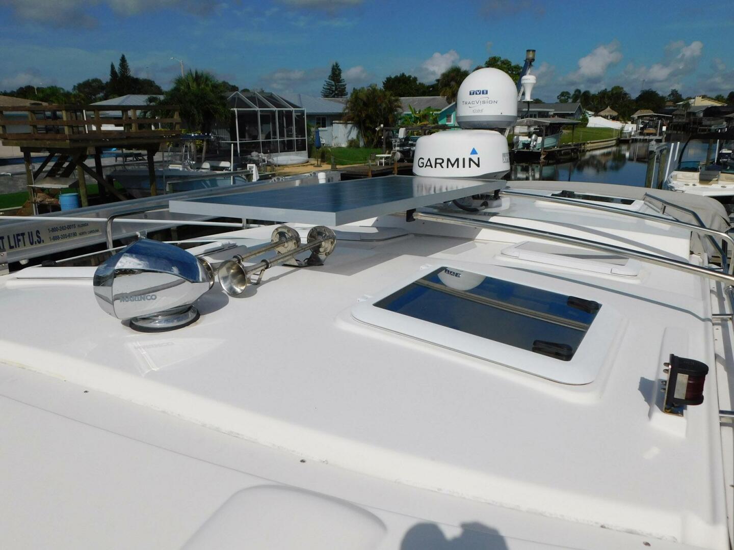 Slide: The Image of Cutwater C-30 Sedan 2022 - 4541401