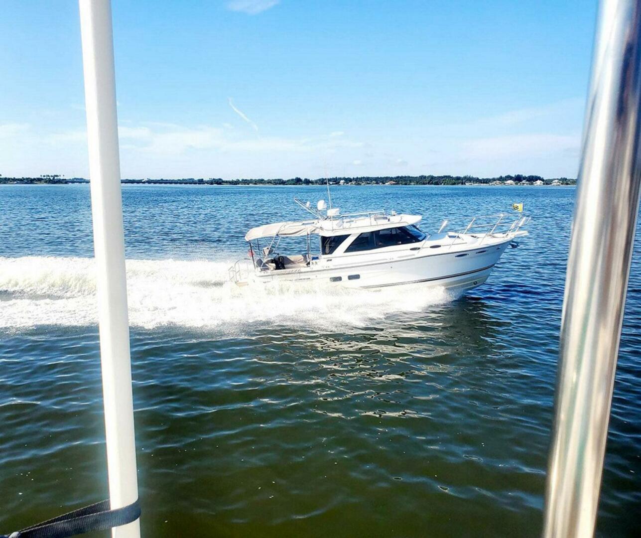 Slide: The Image of Cutwater C-30 Sedan 2022 - 4541414