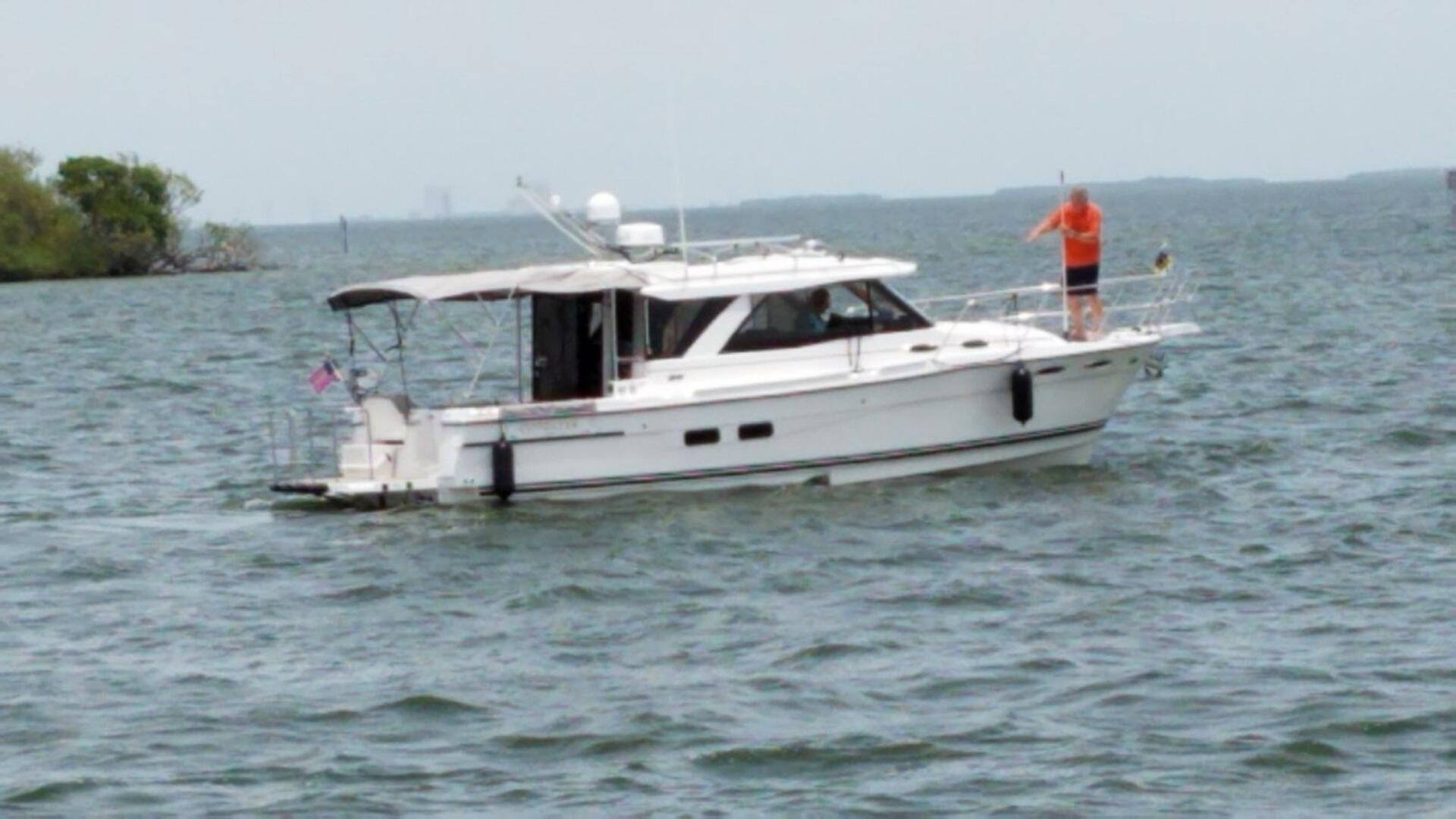 Slide: The Image of Cutwater C-30 Sedan 2022 - 4541415