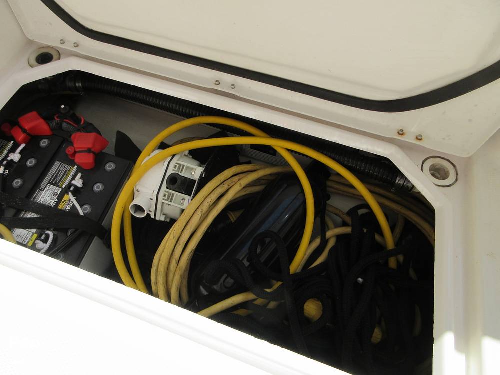 Slide: The Image of Cutwater C 24 Coupe 2019 - 15398262