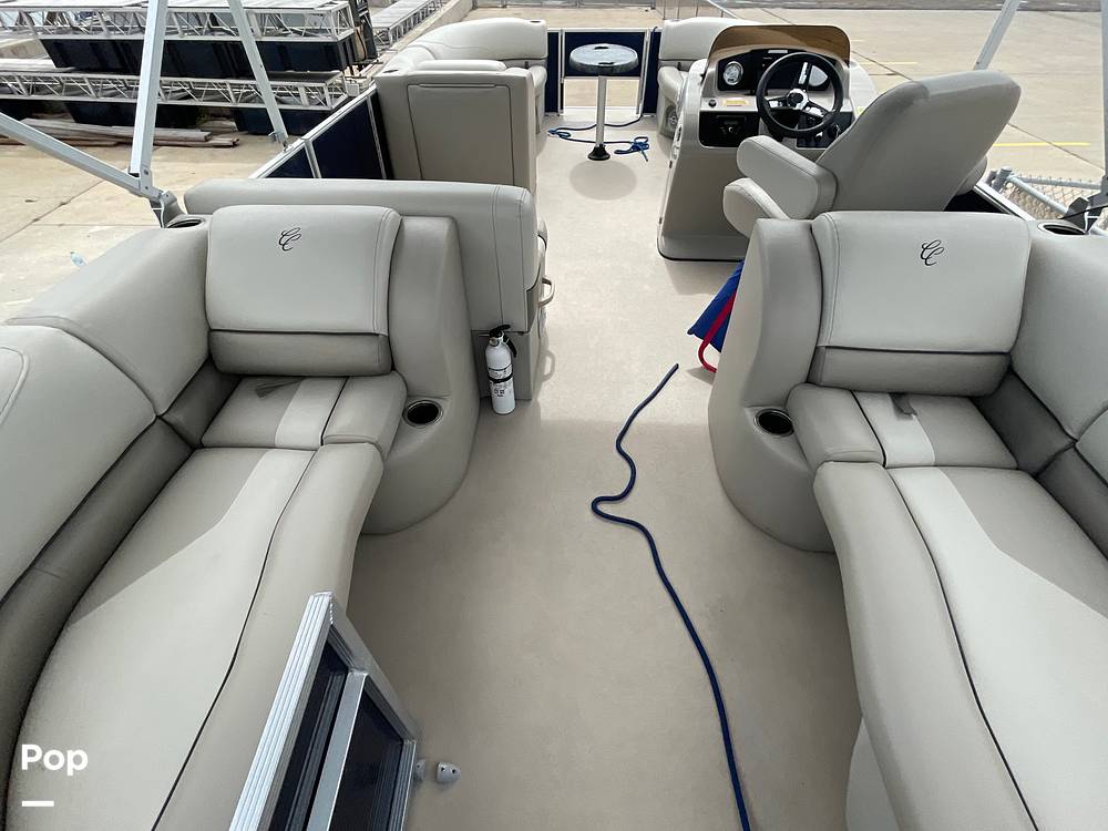 Slide: The Image of Passenger Seating With Storage - 45