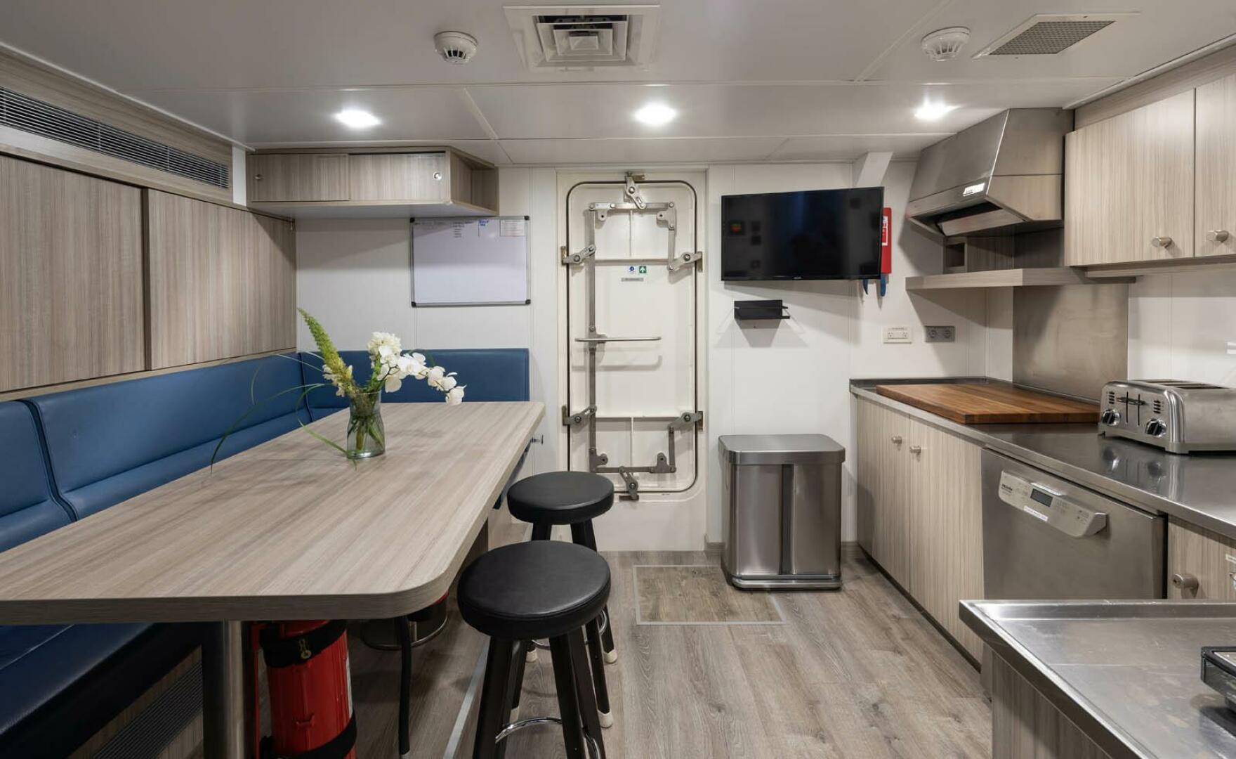 Slide: The Image of Crew Mess - 4242641