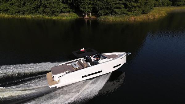 Slide: The Image of De Antonio Yachts D32 OPEN 2024 - 4