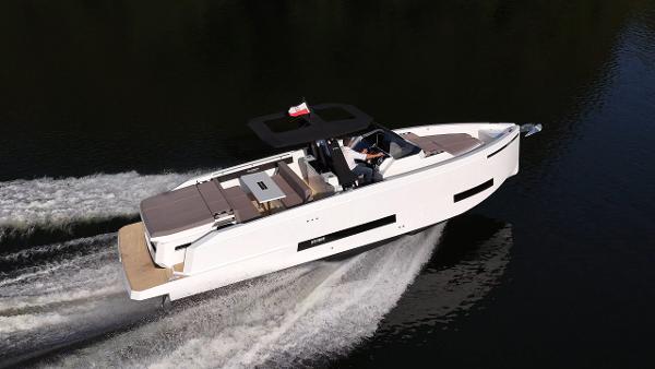 Slide: The Image of De Antonio Yachts D32 OPEN 2024 - 5