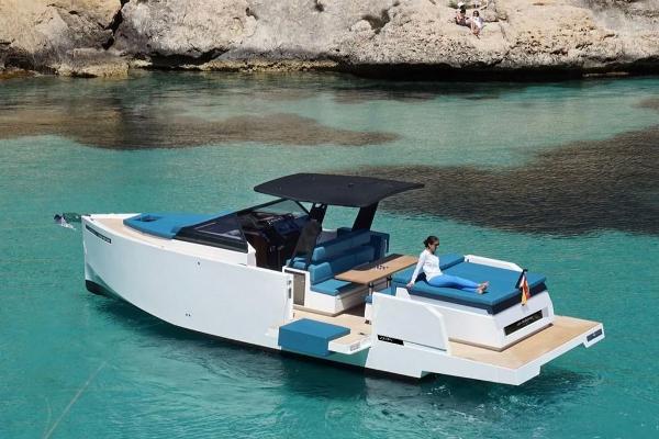 Slide: The Image of De Antonio Yachts D32 OPEN 2024 - 6
