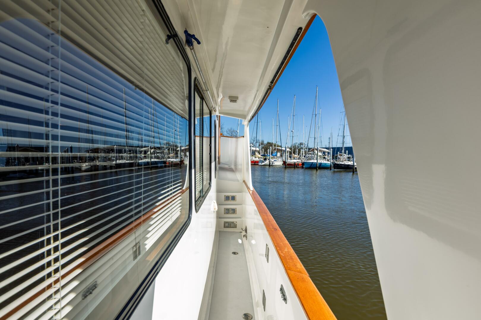 Slide: The Image of 1992 DeFever 49 Pilot House North Star - 5138415