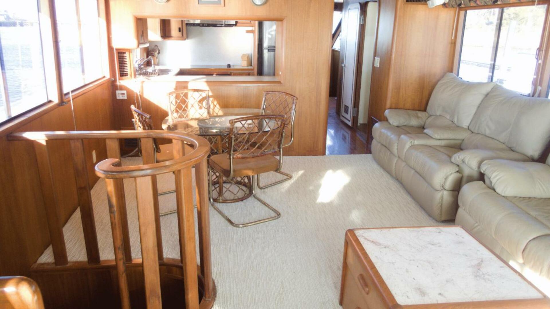 Slide: The Image of Main Cabin Foreward - 4831162