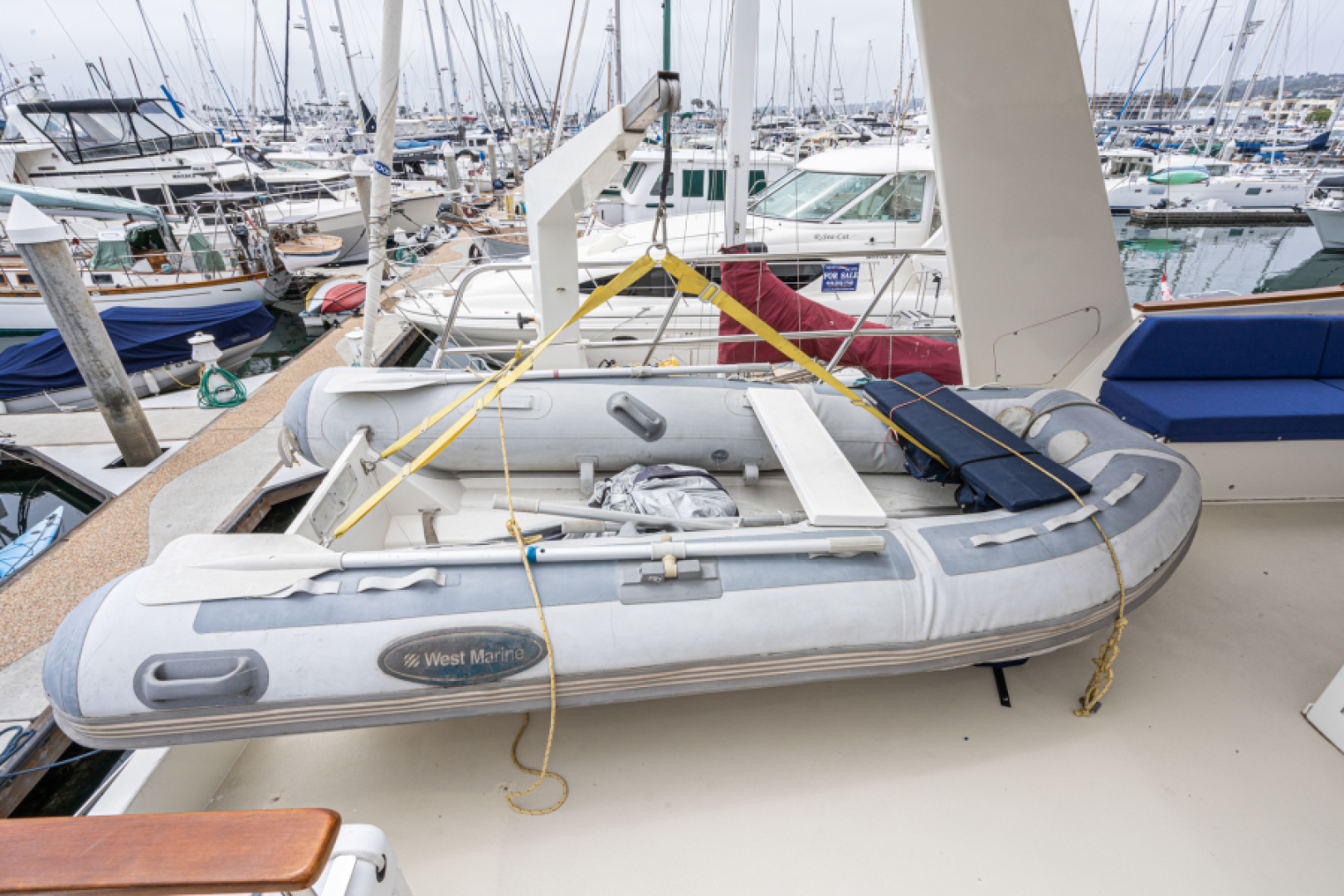 Slide: The Image of Delta Sedan Motoryacht 1982 - 4170824