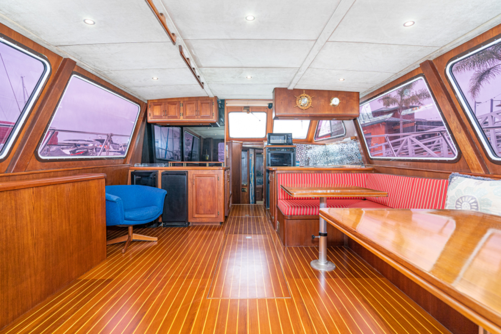 Slide: The Image of Delta Sedan Motoryacht 1982 - 4170841