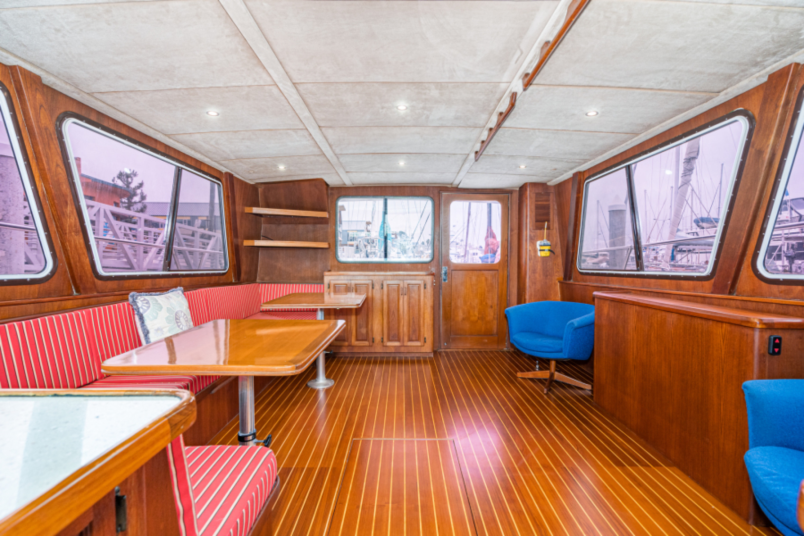 Slide: The Image of Delta Sedan Motoryacht 1982 - 4170842