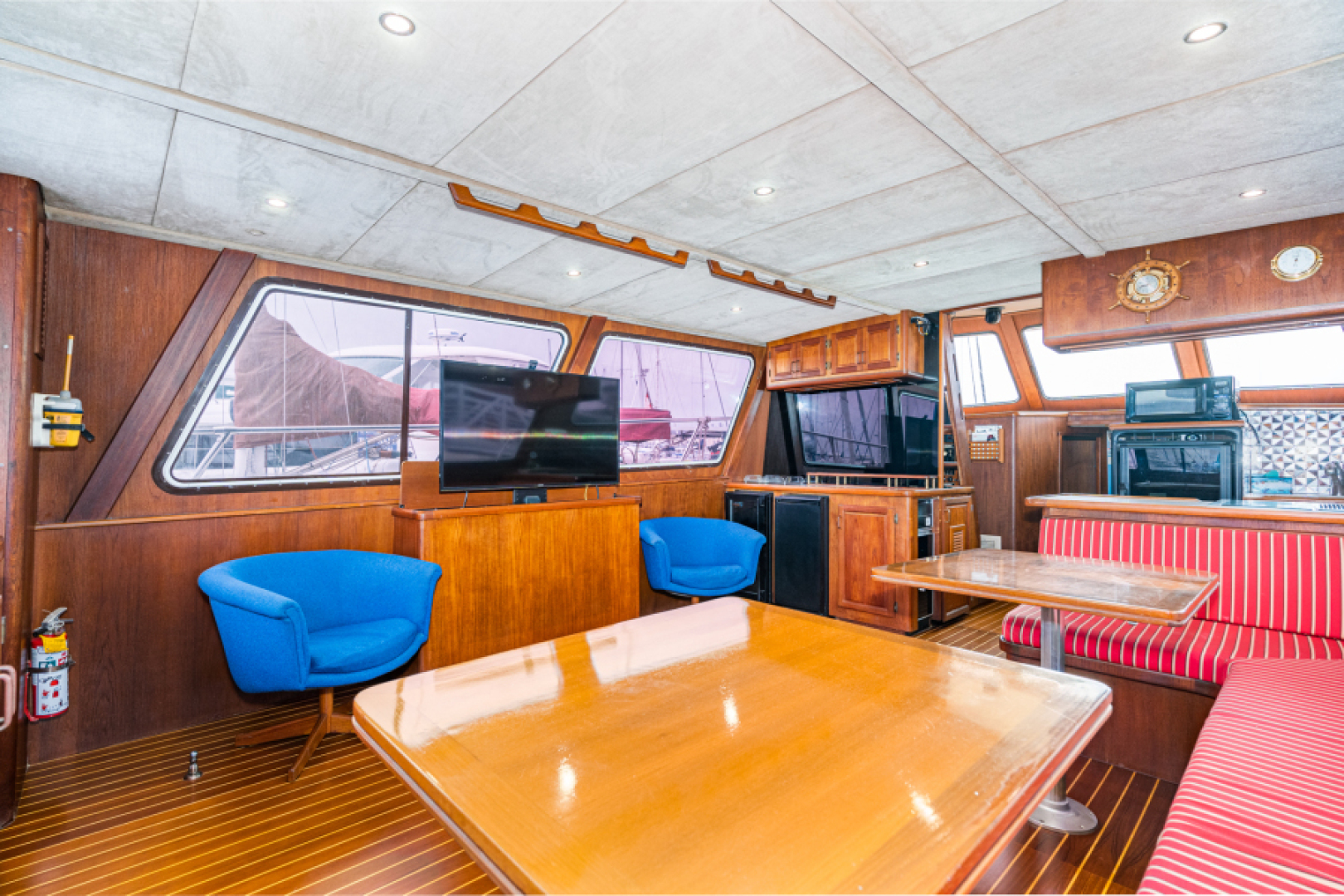 Slide: The Image of Delta Sedan Motoryacht 1982 - 4170848