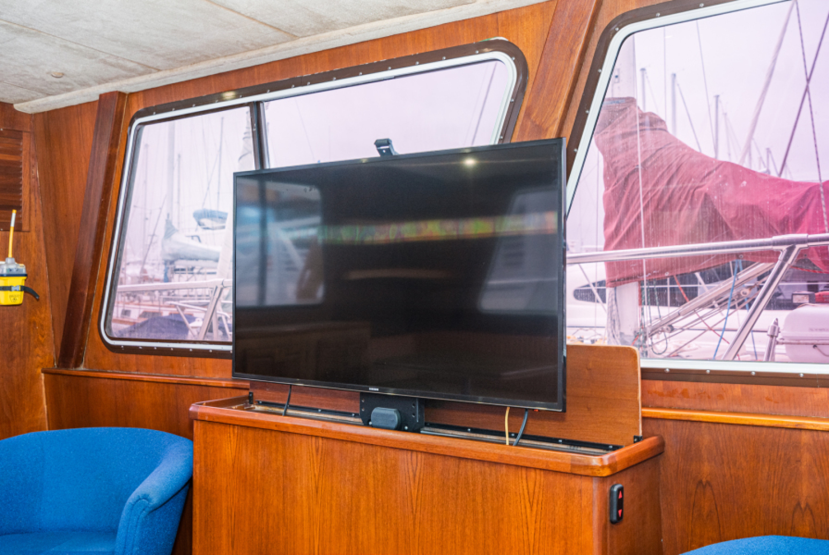 Slide: The Image of Delta Sedan Motoryacht 1982 - 4170849